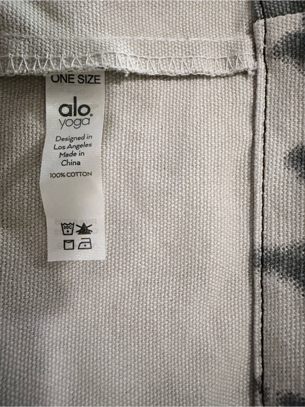 ALO YOGA TIE-DYE TOTE NWOT - Picture 3 of 3